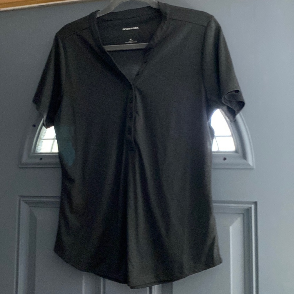 Women’s sports text size medium top